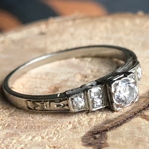 ANTIQUE Edwardian 18k White GOLD NATURAL  DIAMOND RING 1911 Sz 5